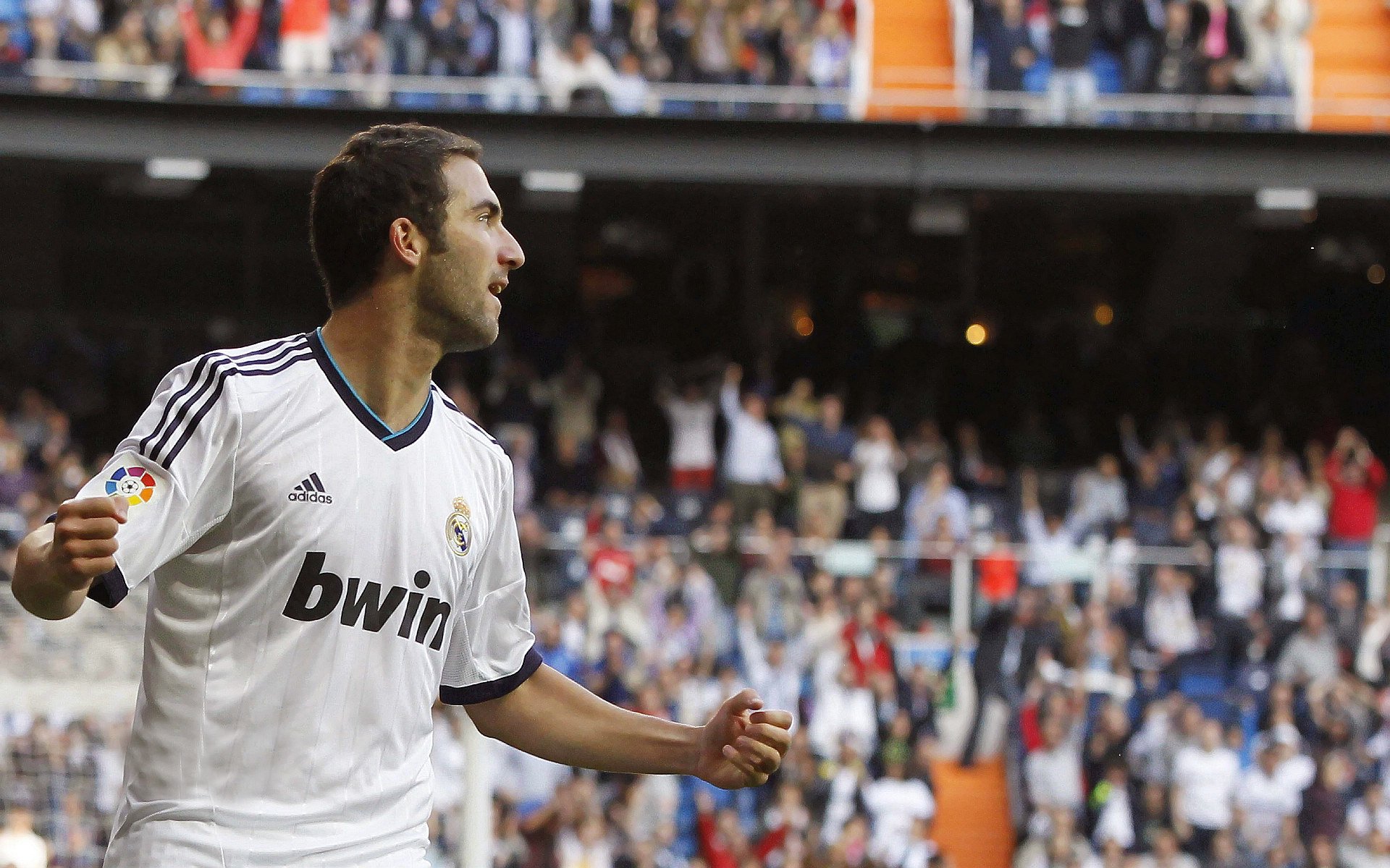 国际热身赛国足战胜 球迷热情高涨,国足热身赛对手确定